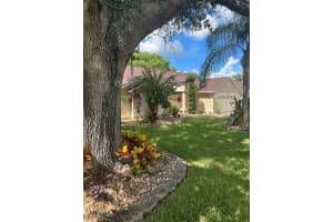 212 Hanging Moss Rd, Davenport, FL 33837, Sold 10/11/22