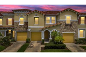 3008 SEAVIEW CASTLE DR, KISSIMMEE, FL 34746 Sold 11/07/22
