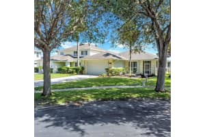 8434 RISING STAR CT, KISSIMMEE, FL 34747 Sold 11/01/22