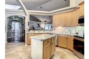 2705 TREMONT DR, EUSTIS, FL 32726 Sold 01/31/23