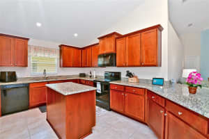 656 MEADOW POINTE DR, HAINES CITY, FL 33844 Sold 07/27/23