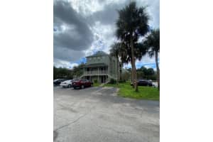 6154 WESTGATE DR #201, ORLANDO, FL 32835 Sold 11/11/22