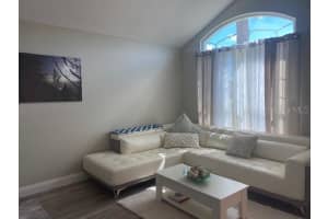 1702 Islebrook Dr, Orlando, FL 32824, Sold 01/27/23