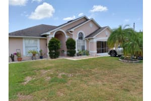 282 OLD MILL CIR, KISSIMMEE, FL 34746 Sold 12/08/22