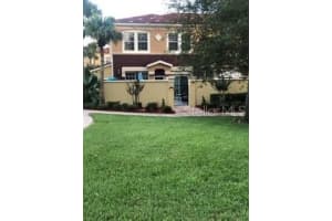 2942 Bella Vista Dr, Davenport, FL 33897, Sold 01/30/23