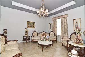 221 FRANKLIN CT, WINTER HAVEN, FL 33881 Sold 03/15/23