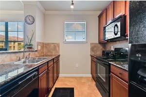 907 CHARO PKWY #927, DAVENPORT, FL 33897 Sold 04/18/23