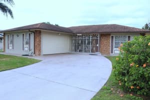 5665 NOKOMIS CIR, ORLANDO, FL 32839 Sold 02/01/23