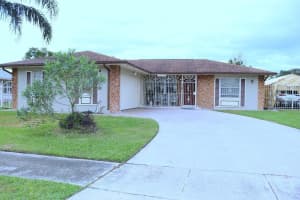 5665 NOKOMIS CIR, ORLANDO, FL 32839 Sold 02/01/23