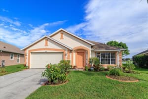 2819 MAGUIRE DR, KISSIMMEE, FL 34741 Sold 04/28/23