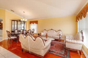 2819 MAGUIRE DR, KISSIMMEE, FL 34741 Sold 04/28/23