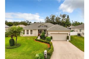 572 HEATHER GLEN DR, WINTER HAVEN, FL 33884 Sold 01/17/23