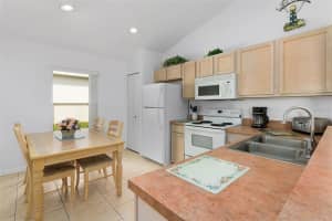 128 PINE CONE DR, DAVENPORT, FL 33897 Sold 02/14/23