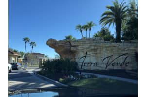4690 Golden Beach Ct Kissimmee, FL 34746 Sold 04/18/23