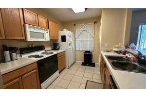 1721 FLUORSHIRE DRIVE, BRANDON, FL 33511 Sold 03/31/23