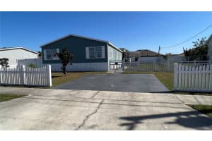 3205 Silver Lake Ct, Kissimmee, FL 34744, Sold 05/08/23