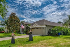 1042 CHAMBERLIN TRAIL, SAINT CLOUD, FL 34772 Sold 09/18/23