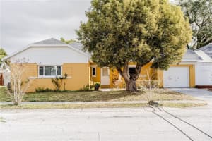 8375 LE MESA STREET, ORLANDO, FL 32827 Sold 05/12/23