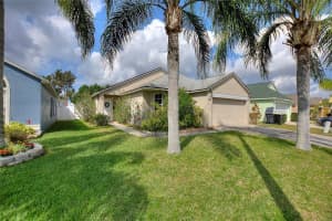 147 AYLESBURY LANE, DAVENPORT, FL 33837 Sold 04/13/23