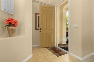 553 Lake Davenport Cir, Davenport, FL 33837, Sold 04/17/23