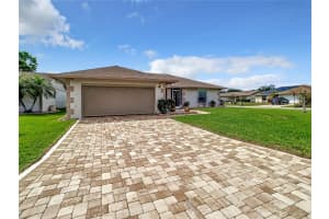 11406 STAMFIELD DRIVE, ORLANDO, FL 32821 Sold 04/21/23