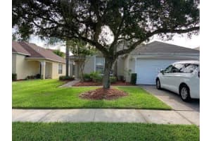 913 Lake Berkley Dr, Kissimmee, FL 34746, Sold 04/28/23