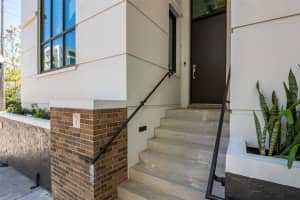 460 E Jackson St, Orlando, FL 32801, Sold 05/17/23