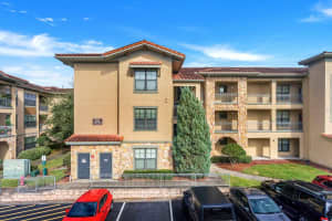 912 Charo Pkwy, Davenport, FL 33897, Sold 04/14/23