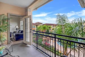 912 Charo Pkwy, Davenport, FL 33897, Sold 04/14/23