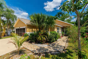 4654 Cheyenne Point Trail, Kissimmee, FL 34746, Sold 04/25/23