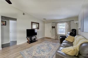 1085 WOODMAN WAY, ORLANDO, FL 32818 Sold 06/07/23