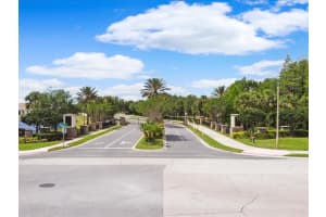2390 HINSDALE DRIVE, KISSIMMEE, FL 34741 Sold 07/28/23