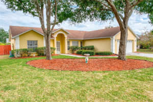 4207 RED BIRD AVENUE, SAINT CLOUD, FL 34772 Sold 07/17/23