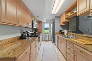 400 HOWARD AVENUE, LAKELAND, FL 33815 Sold 07/10/23
