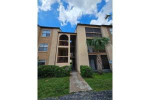 2131 CASCADES BOULEVARD, KISSIMMEE, FL 34741 Sold 08/08/23