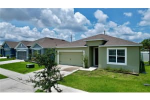 627 AUTUMN STREAM DRIVE, AUBURNDALE, FL 33823 Sold 07/01/24