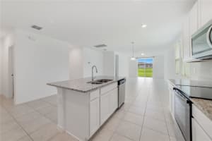 556 VISTA VILLAGES BOULEVARD, DAVENPORT, FL 33896 Sold 07/21/23