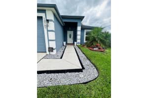 10707 PALAISEAU COURT, ORLANDO, FL 32825 Sold 08/14/23