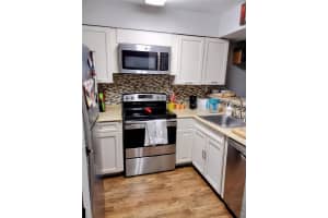 241 SCOTTSDALE SQUARE, WINTER PARK, FL 32792 Sold 08/23/23