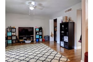 241 SCOTTSDALE SQUARE, WINTER PARK, FL 32792 Sold 08/23/23