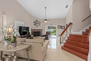 2134 FAIRMONT CIRCLE, ORLANDO, FL 32837 Sold 08/28/23