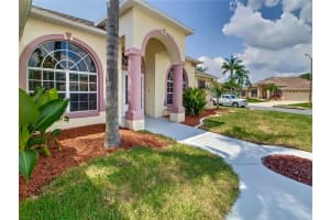 3823 OPAL CIRCLE, SAINT CLOUD, FL 34772 Sold 08/15/23