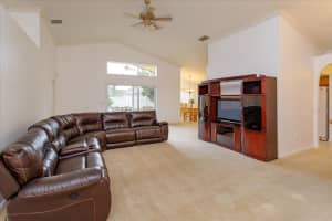 227 CAMBRIDGE AVENUE, DAVENPORT, FL 33896 Sold 11/09/23