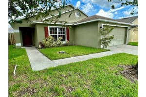 825 CRYSTAL BAY LANE, ORLANDO, FL 32828 Sold 11/21/23