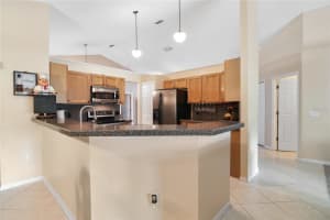 469 BENT OAK LOOP, DAVENPORT, FL 33837 Sold 09/05/23