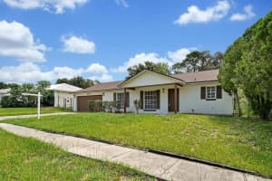 3217 HAMMERSMITH ROAD, ORLANDO, FL 32818 Sold 09/08/23
