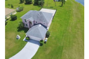 2413 LEMBERTON COURT, KISSIMMEE, FL 34746 Sold 01/05/24