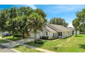 2618 AUTUMN CREEK CIRCLE, KISSIMMEE, FL 34747 Sold 01/31/24