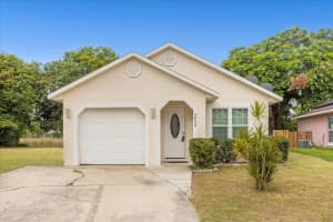 9840 RED CLOVER AVENUE, ORLANDO, FL 32824 Sold 11/10/23