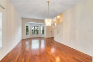2725 DOVER GLEN CIRCLE, ORLANDO, FL 32828 Sold 09/28/23